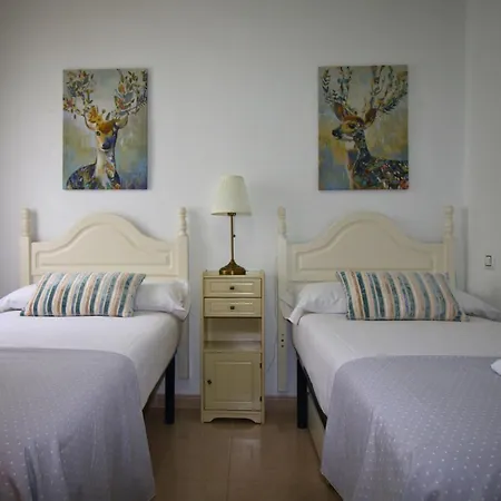 Apartamento Muy Cerca Del Centro 5 Personas Apartment *